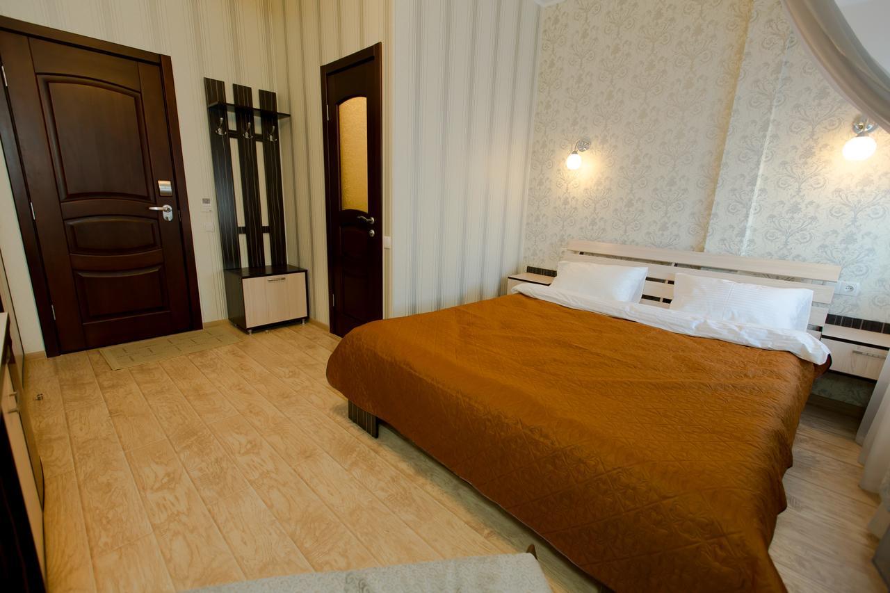 Hotel Hizhina Petropavl Exteriör bild