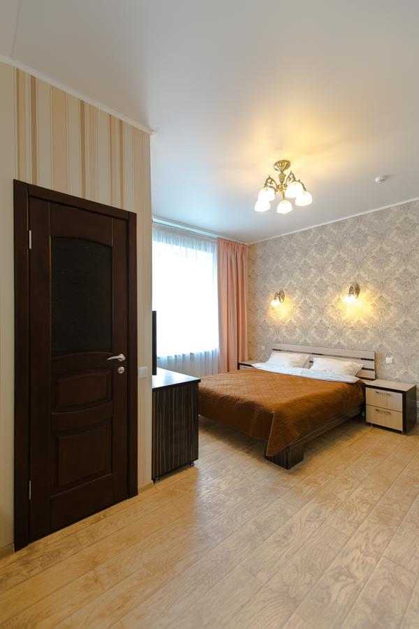 Hotel Hizhina Petropavl Exteriör bild