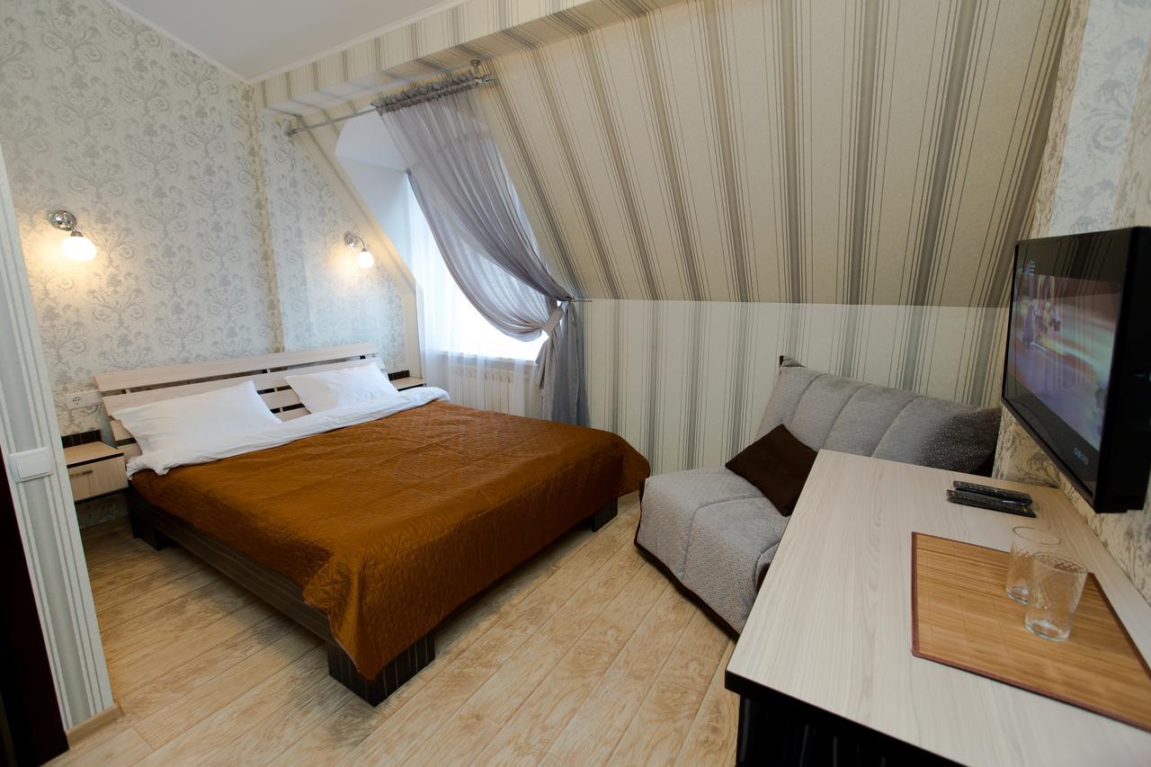 Hotel Hizhina Petropavl Exteriör bild